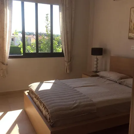 Apartament Poolside
